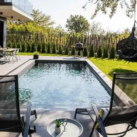 Luxury Vila Laxzuly 3 Bdr With Pool * Varna